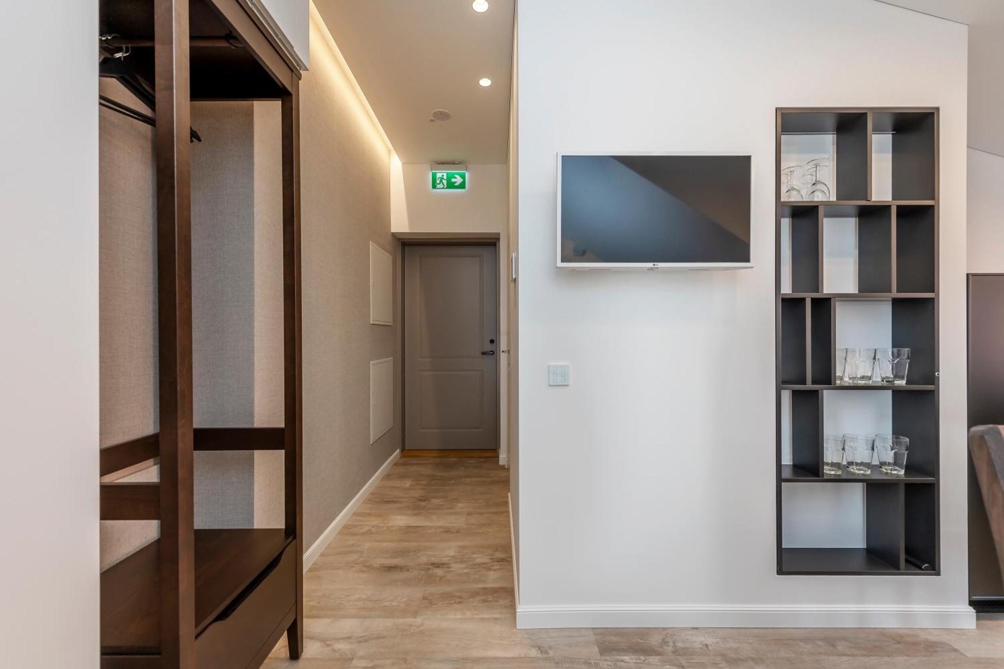 Artsy Exclusive Old Town Residence Gallery Walk Vilna Habitación foto